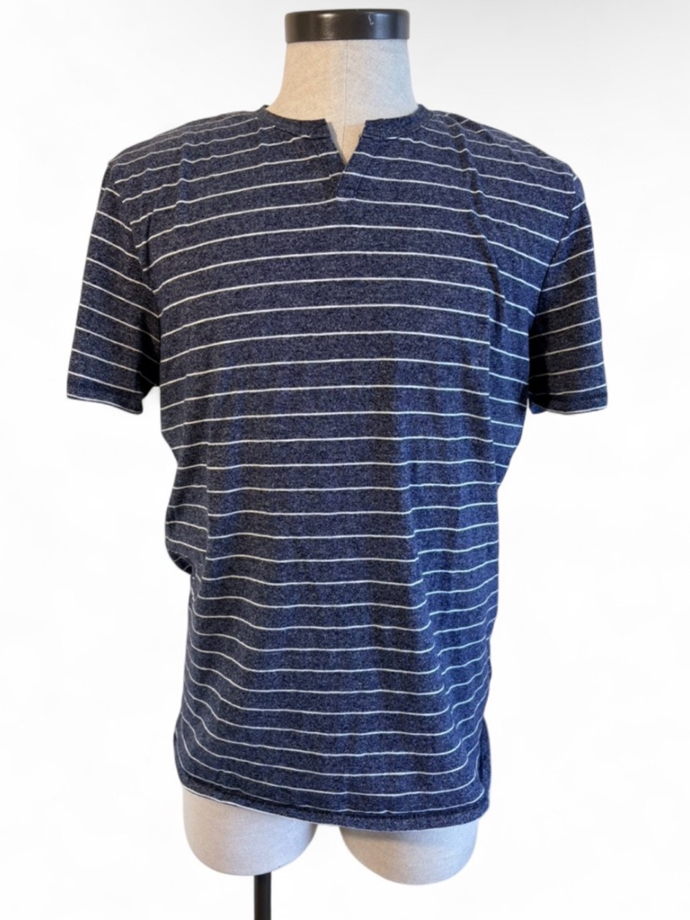 Banana Republic Quick Dry Breathable Striped Blue Split Neck Women's T-Shirt XL